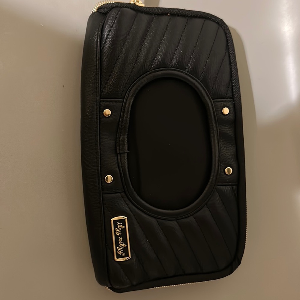 Itzy ritzy wipe holder